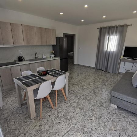 Venus De Milo Apartamento Adamantas  Exterior foto