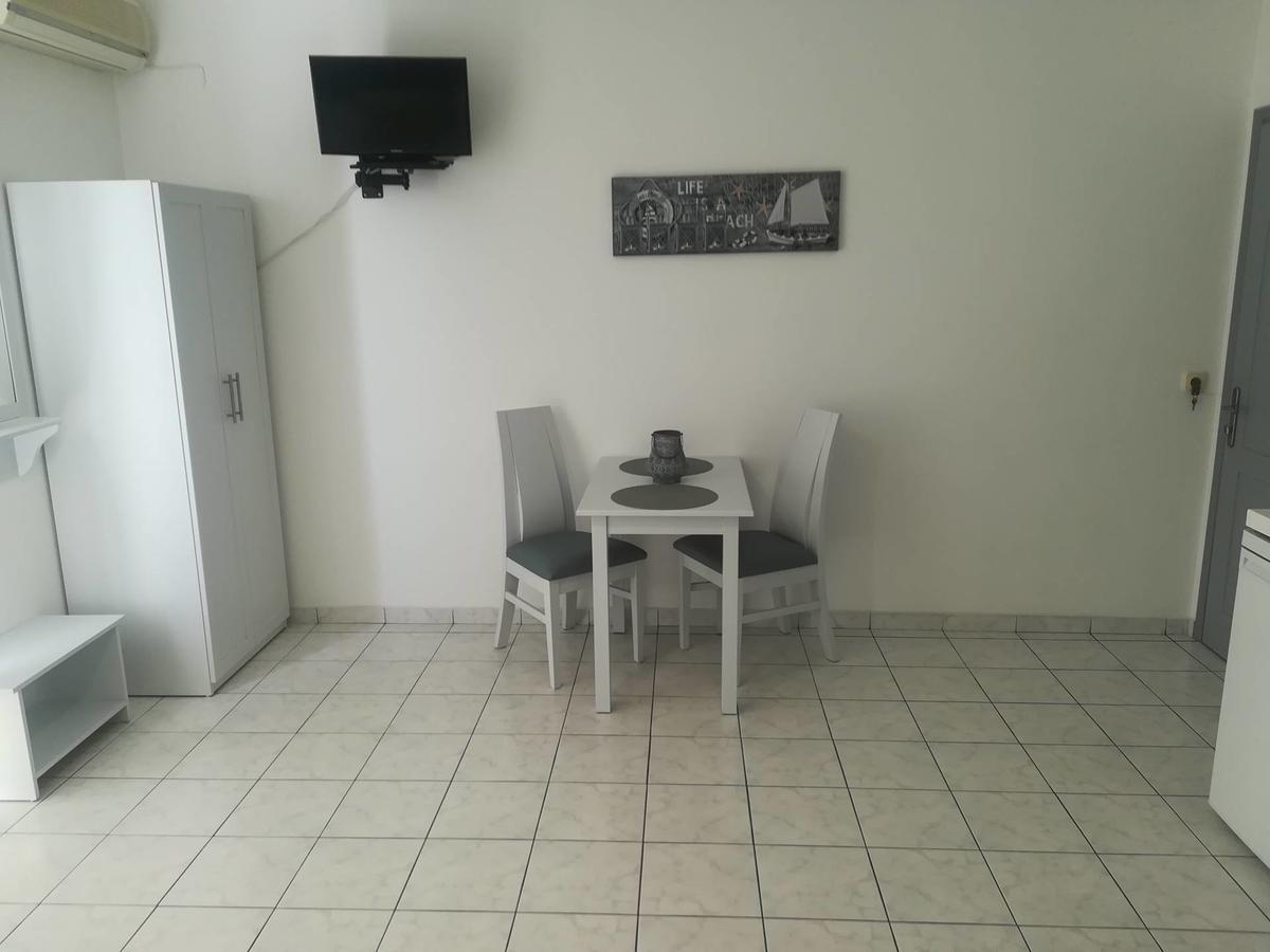 Venus De Milo Apartamento Adamantas  Exterior foto